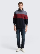 Šarena dukserica sa okruglom kragnom - Crvena_7356592