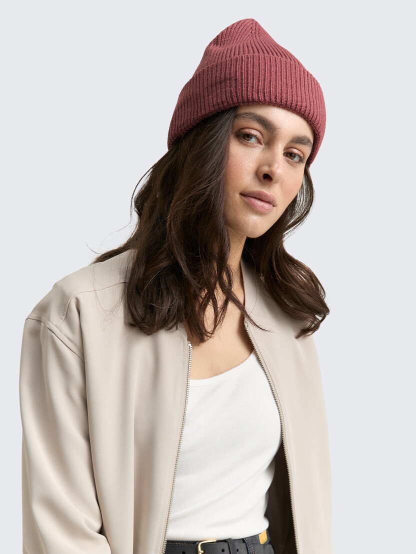 Căciulă din material cu aspect reiat - Mov-1048059-38571-16