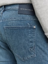 Curt farmerke sa nogavicama koje se sužavaju - Plava_6749244