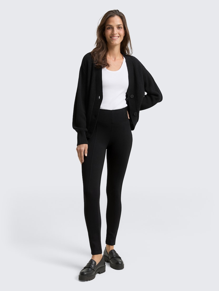 Zelo ozke hlače - Črna_571361